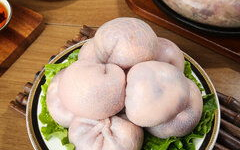 娱乐吃瓜君肚包肉,娱乐吃瓜君的美食探险之旅
